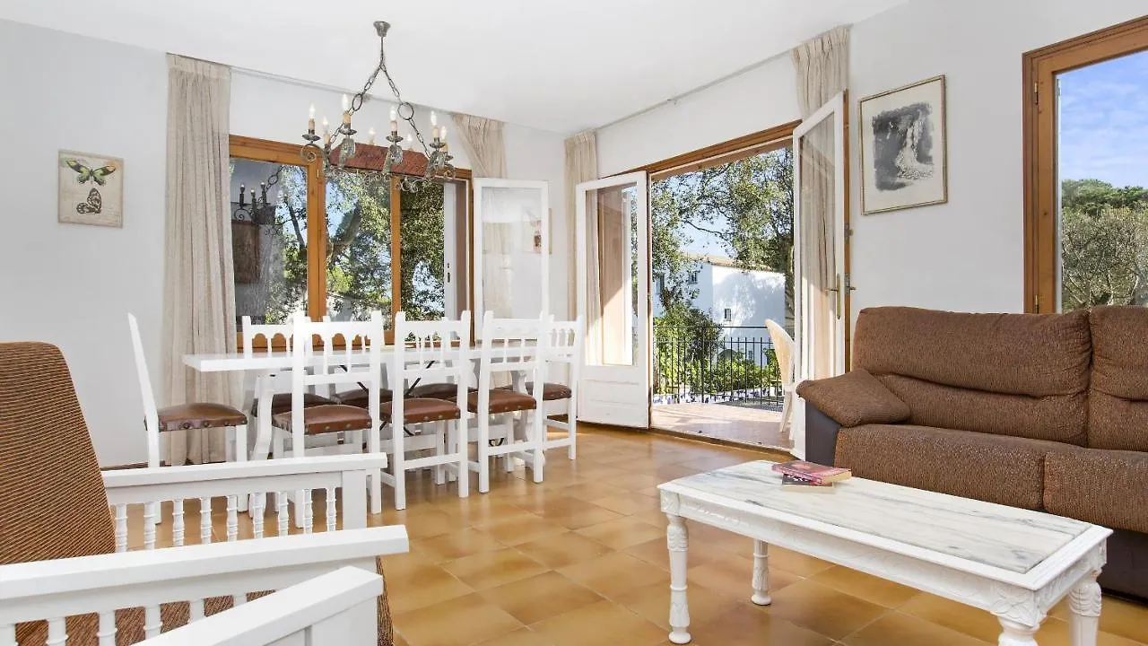 1Benet 1 - Calella De Palafrugell Apartment 0*,